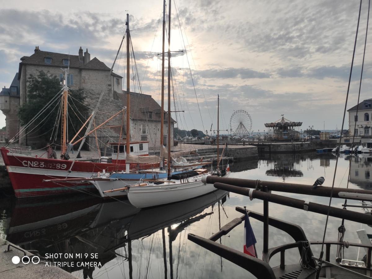 إكوموفيل Proche Honfleur Gite Avec Piscine المظهر الخارجي الصورة